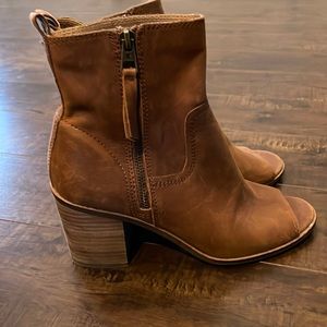 Leather Lucky Brand Boots